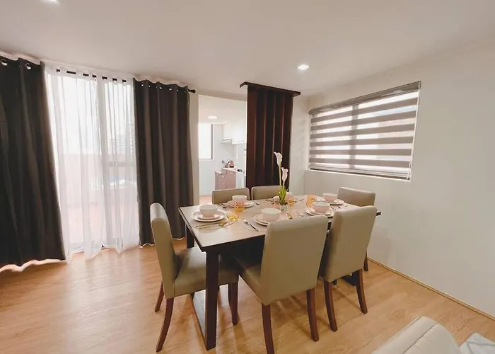 2br Spacious Loft In Qc, Short Walk To M Place